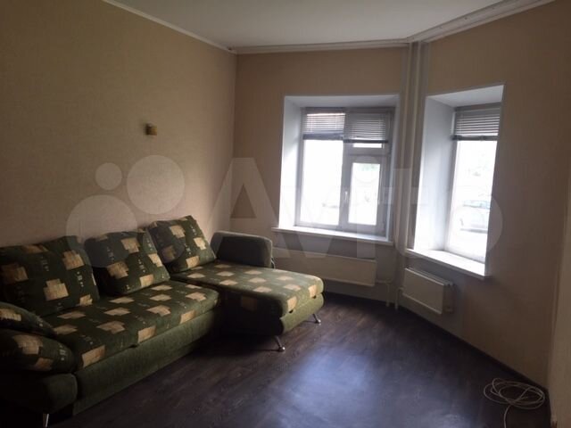 Комната 18 м² в 5-к., 1/9 эт.