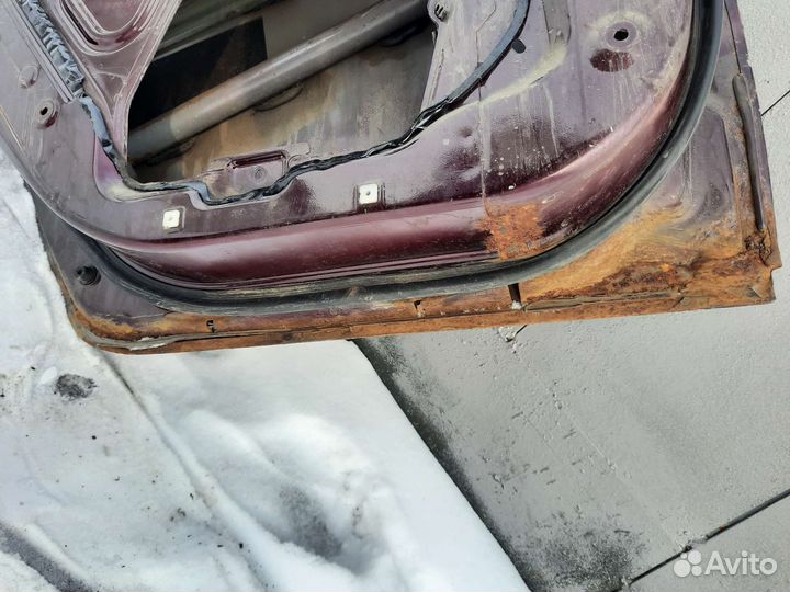 Задняя левая дверь Geely Emgrand EC7 хэтчбек