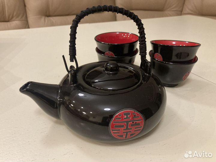 Сервиз чайный в подарочной упаковке