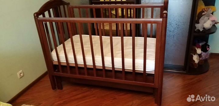 Детская кроватка