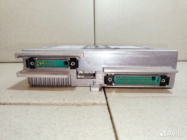 Блок управления телефоном Mercedes w220