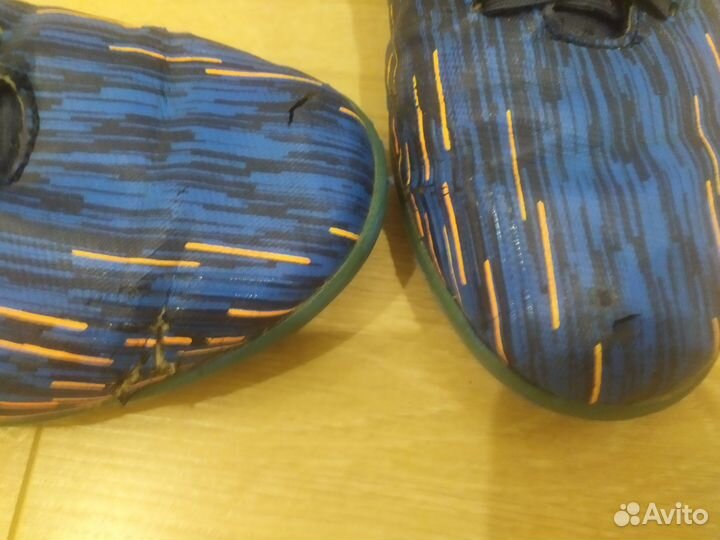 Футзалки (сороконожки) 39 р-ра