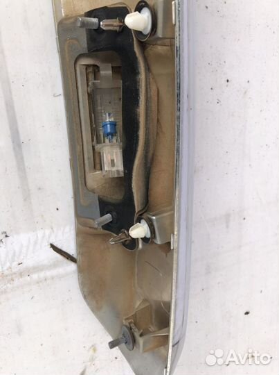 Накладка двери багажника renault duster 2012)