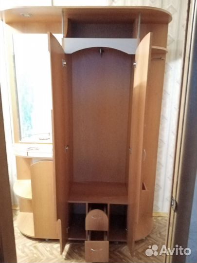 Шкаф в прихожую бу