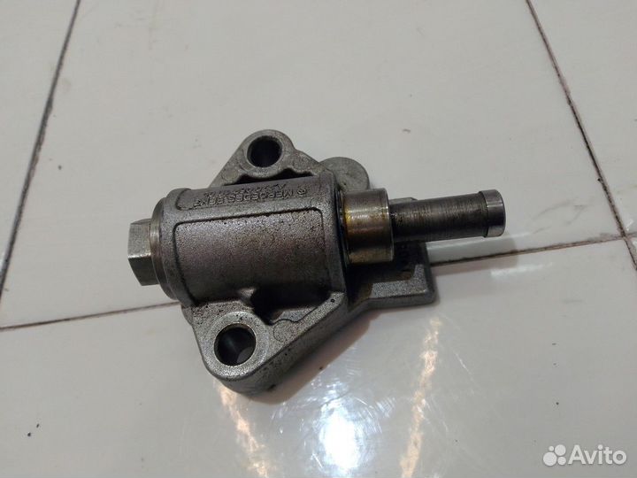 Натяжитель цепи грм (Mercedes-Benz GLA-class)