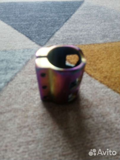 Зажим новый для трюкавого самоката