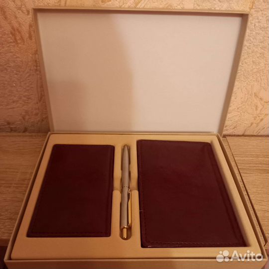 Набор подарочный канцелярский