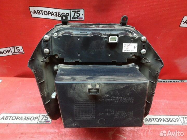 Блок управления климат-контролем Mitsubishi Lancer