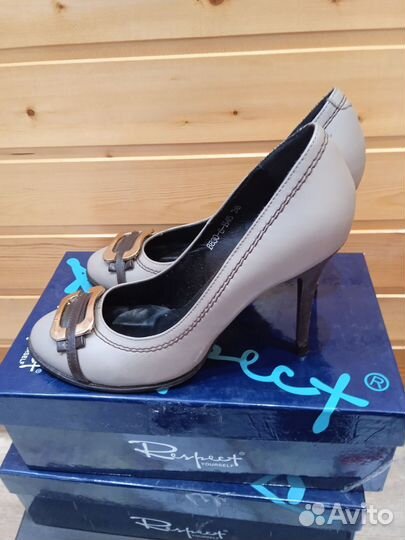 Босоножки и туфли из натуральной кожи