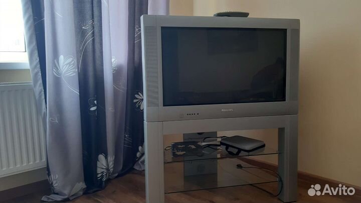 Телевизор philips с подставкой