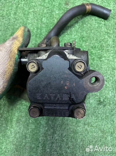 Насос гидроусилителя Mitsubishi Rvr N13W 4G63 1995