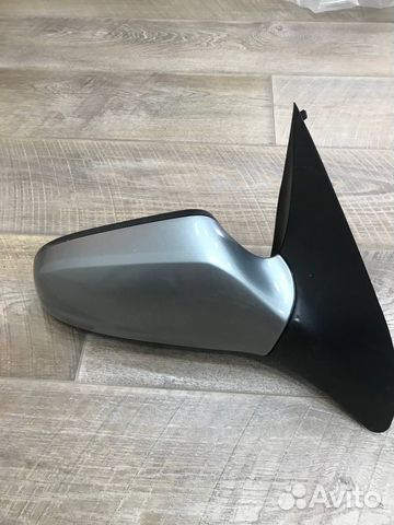 Правое зеркало на Opel Astra H
