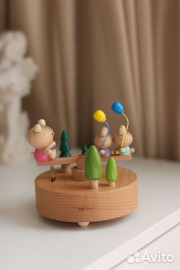 Шкатулка музыкальная шарманка новая