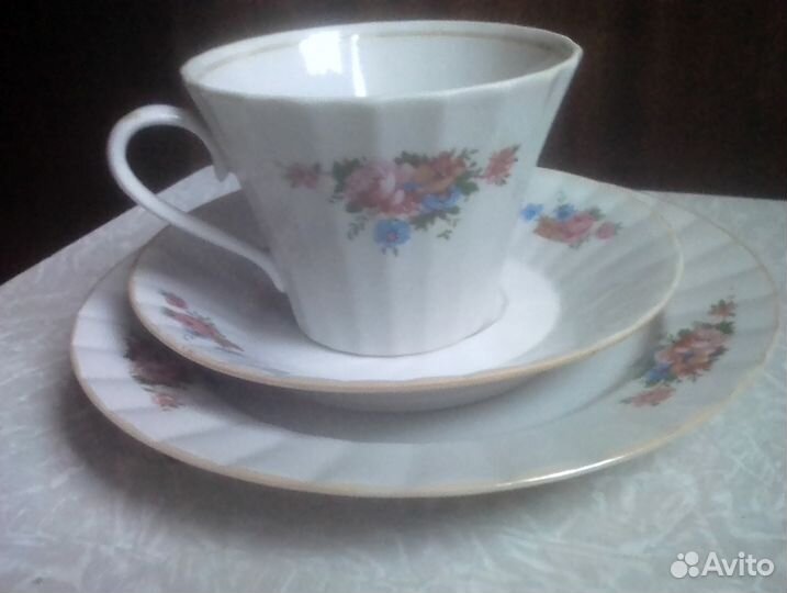 Чайный сервиз на 6 персон (18 предметов )