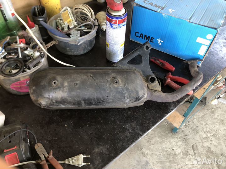 Выхлопная труба на скутер