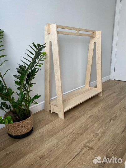 Вешалка напольная