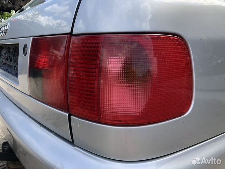 Фонари поворотник Audi A6 C4