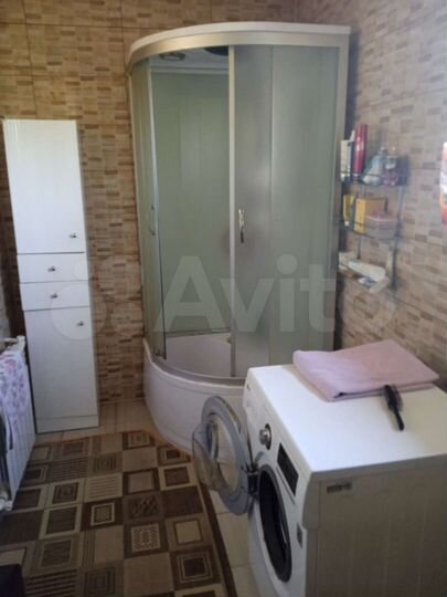 Комната 15 м² в 5-к., 3/3 эт.