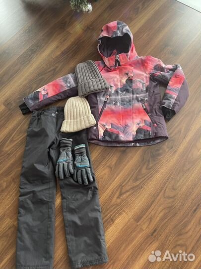 Куртка molo 134, штаны Outventure