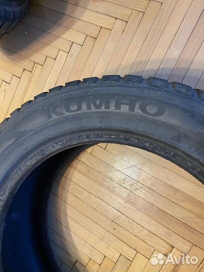 Kumho I'Zen KW22 215/55 R17 98T