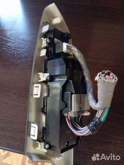 Блок управления стеклоподъемниками Honda