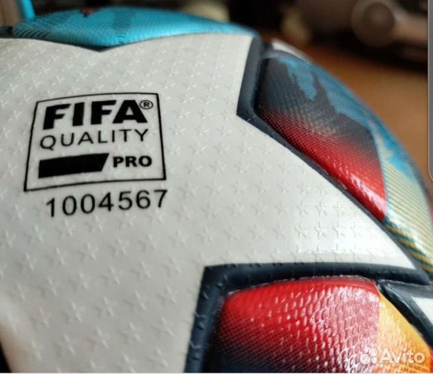 Футбольный мяч adidas оригинал