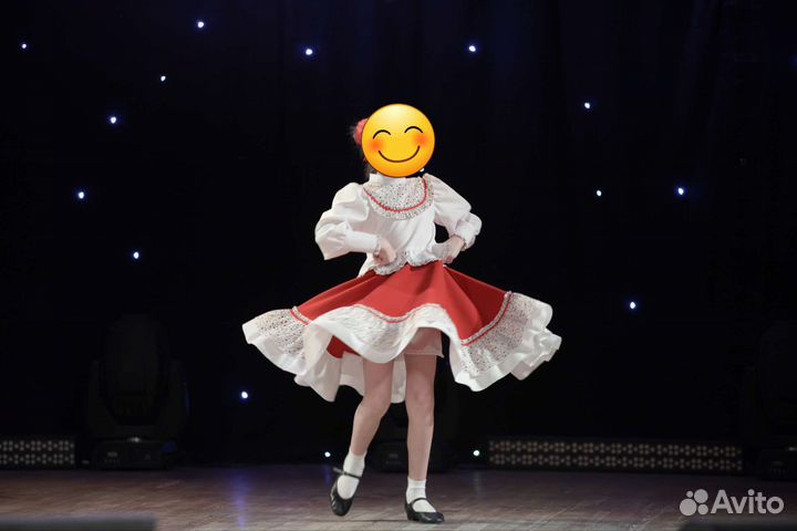 Костюм для народных танцев