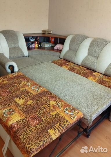 Продам угловой диван