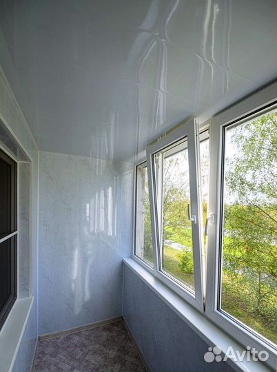 Остекление балконов под ключ