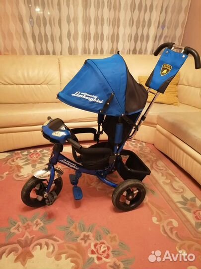 Трехколесный велосипед lamborghini с ручкой