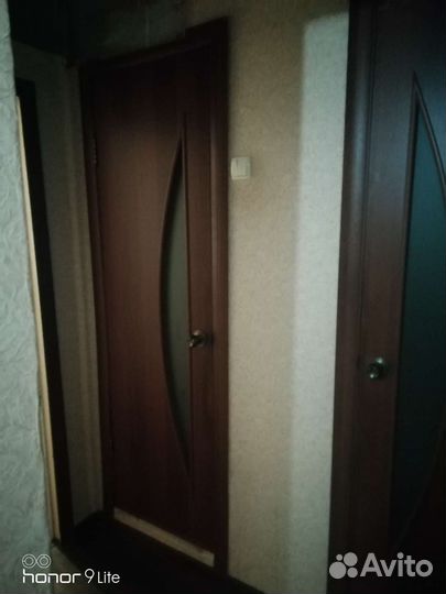 Межкомнатные двери бу 60 см с коробкой