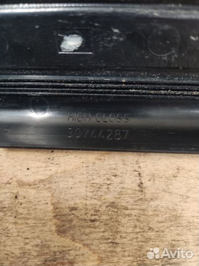 Накладка порога внутренняя Volvo v50