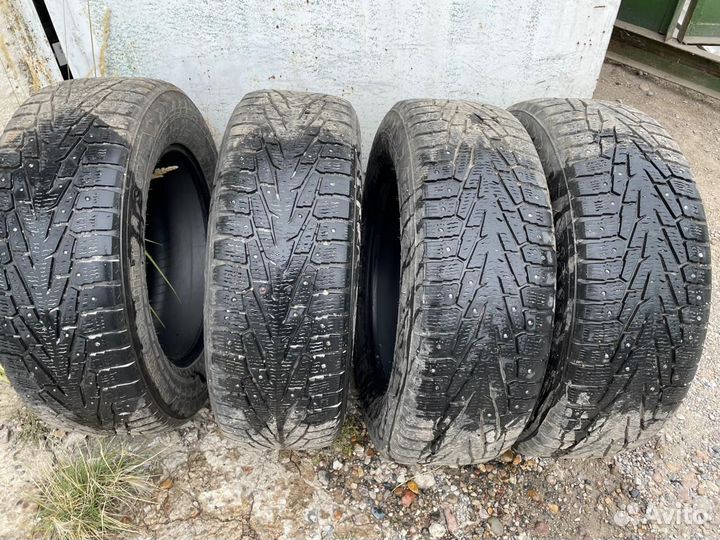 Nokian Tyres Hakkapeliitta 8 235/65 R17