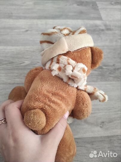 Плюшевый медведь