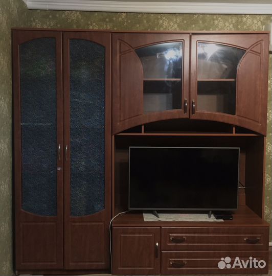 Стенка в гостиную