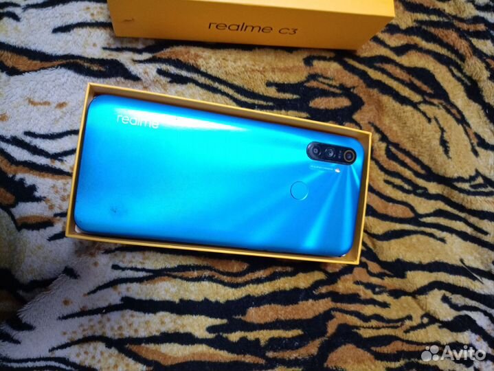 realme C3, 3/32 ГБ