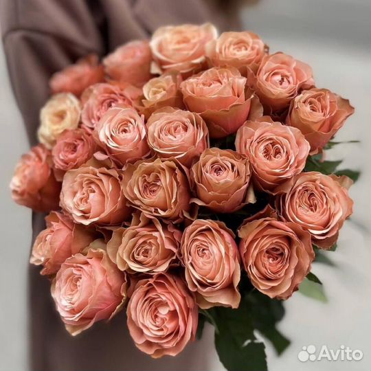 Розы 50 см пионовидные Эквадор Кахала 75 шт