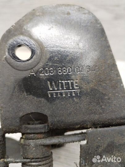 Замок капота Mercedes C-Class W 203 coupe M271