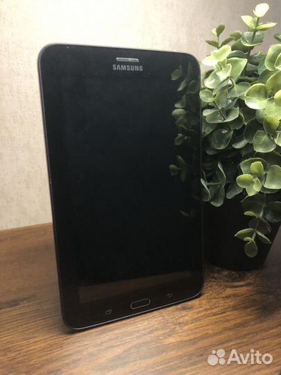 Планшет samsung galaxy tab 3 7.0 Lite SM-T116