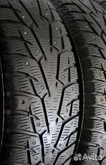 Yokohama Ice Guard Stud IG55 215/65 R16 102T