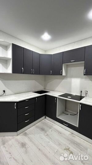 Кухонный гарнитур новый