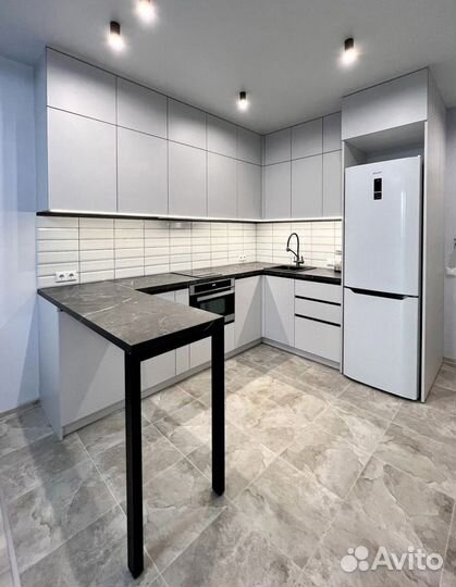 Кухонный гарнитур. Качественная фурнитура