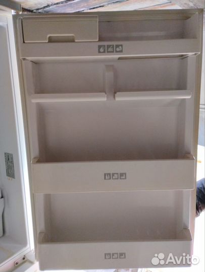 Холодильник бирюса