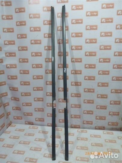 Молдинг на крышу Mitsubishi Outlander CU5W 4G69