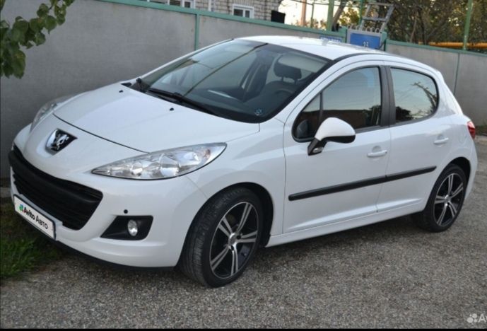 Peugeot 207: фото владельца