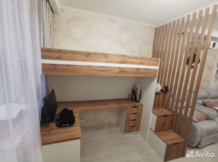 Кровать чердак со столом