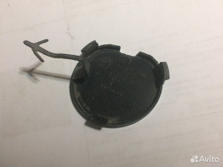 Заглушка буксировочного крюка Renault logan2