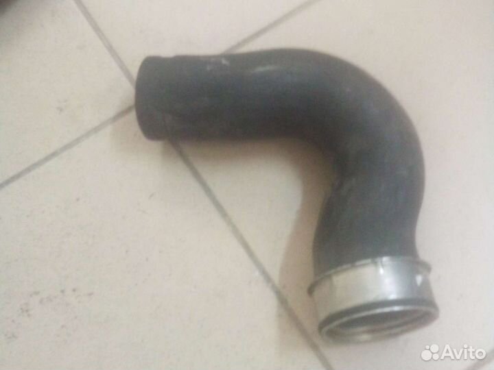 Патрубок интеркуллера Mercedes ML163 A1635016182