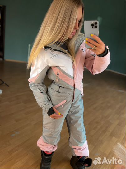 Комбинезон женский розово-серый