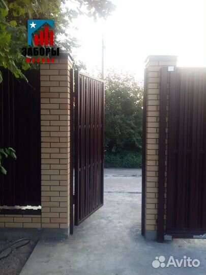 Забор из профнастила / штакетник